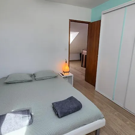 Duplex A 2 Pas De L'aeroport, Proche Onu & Palexpo * 费内-伏尔泰